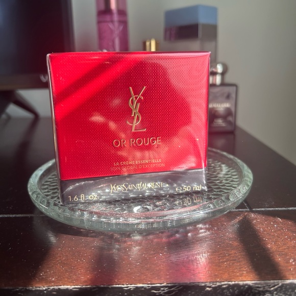 Yves Saint Laurent Op Rouge Cream - Vibrant Red